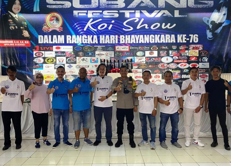 Peringati HUT Bhayangkara ke-76, Polres Subang gelar Festival Ikan Koi 