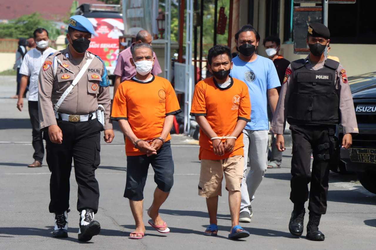 Polisi tahan Ketua Cabang Khilafatul Muslimin Klaten Polisi tahan Ketua Cabang Khilafatul Muslimin Klaten