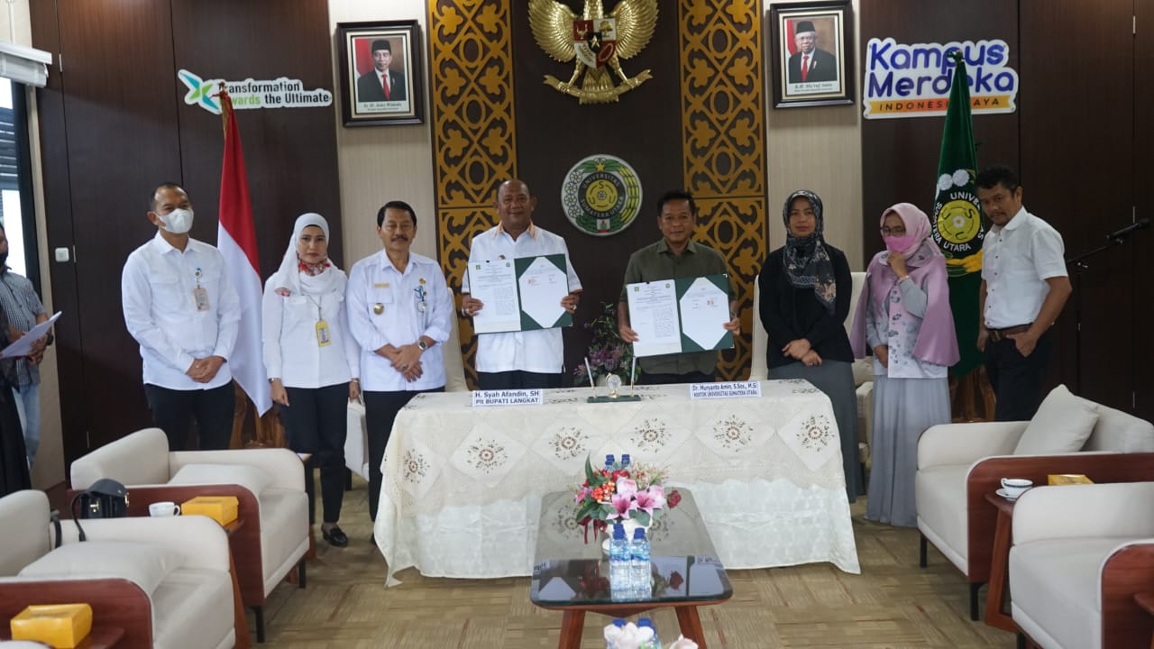 Plt Bupati Langkat <i>teken</i> MoU dengan USU tingkatkan pembangunan daerah