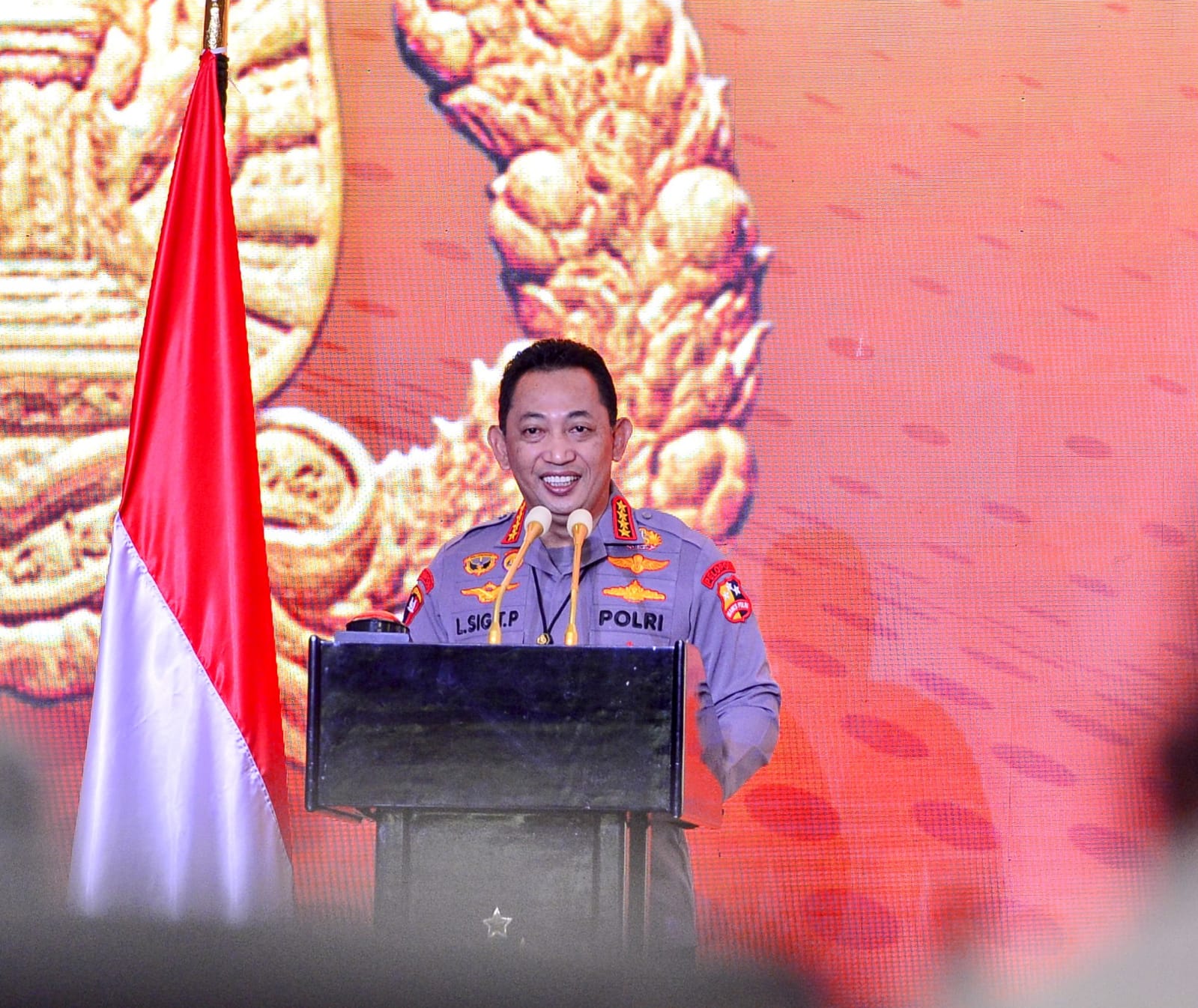 Kapolri minta seluruh personel tanamkan nilai Tribrata dan Catur Prasetya Kapolri minta seluruh personel tanamkan nilai Tribrata dan Catur Prasetya