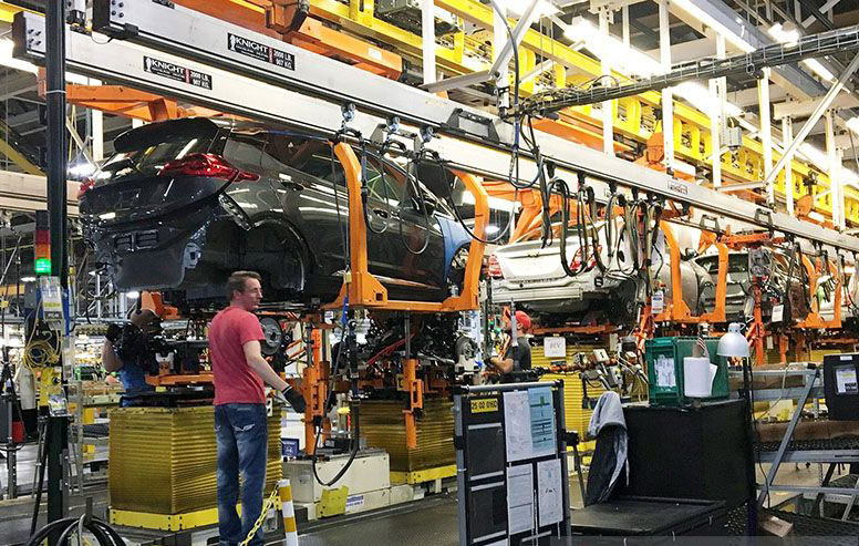 Banyak pabrikan mobil tangguhkan bisnis di Rusia