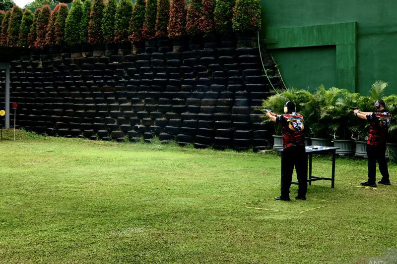 Wadanpaspampres jajal pistol baru Pindad di Piala Danpaspampres