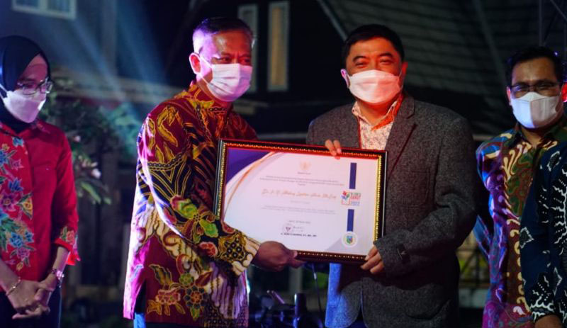Puluhan penyebar informasi positif saat pandemi raih KIMS Award Puluhan penyebar informasi positif saat pandemi raih KIMS Award