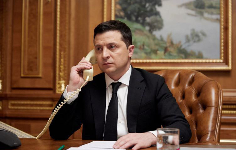 Zelenskyy minta senjata dan tanya apakah Barat takut Rusia