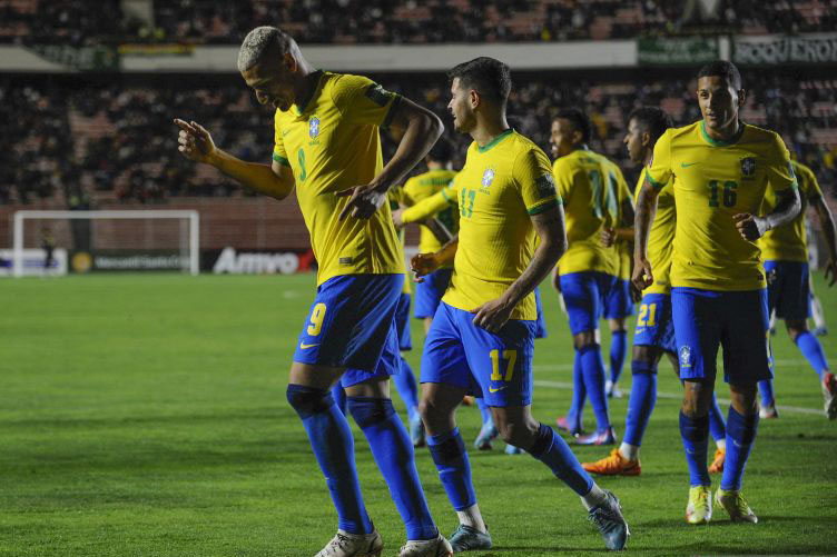 Brazil lanjutkan catatan tak terkalahkan setelah melibas Bolivia 4-0 Brazil lanjutkan catatan tak terkalahkan setelah melibas Bolivia 4-0