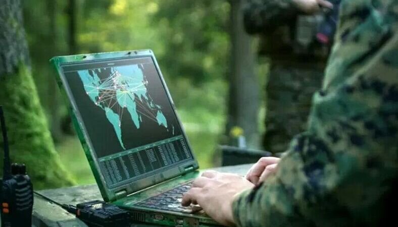 Situs pemerintahan Ukraina terus diserang peretas Situs pemerintahan Ukraina terus diserang peretas