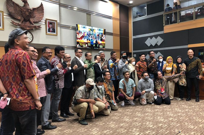 Serikat Musisi temui DPR minta dukungan pertahankan UU Hak Cipta Serikat Musisi temui DPR minta dukungan pertahankan UU Hak Cipta