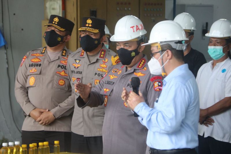 Kapolri minta warga lapor bila ada kekeliruan distribusi minyak curah