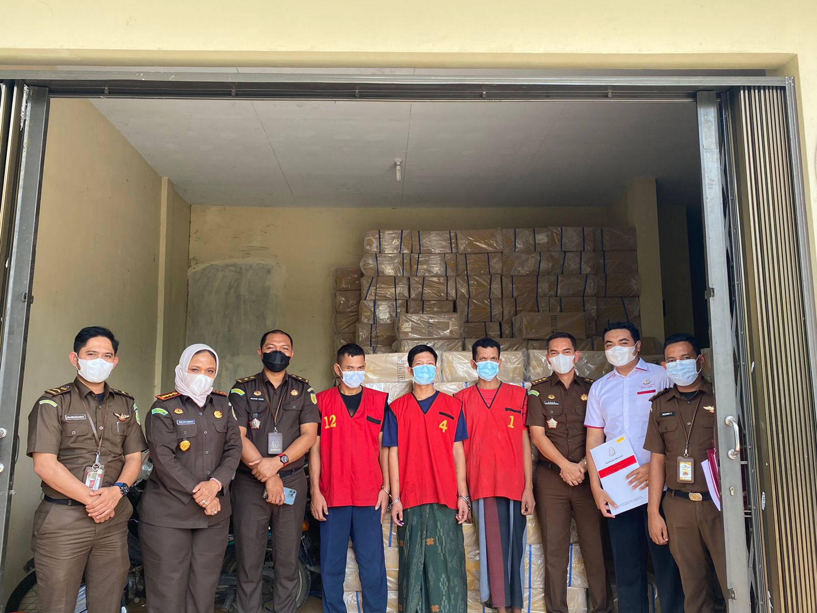Pidana cukai rokok ilegal senilai Rp3.5 miliar dilimpahkan ke Kejari Aceh Utara Pidana cukai rokok ilegal senilai Rp3.5 miliar dilimpahkan ke Kejari Aceh Utara