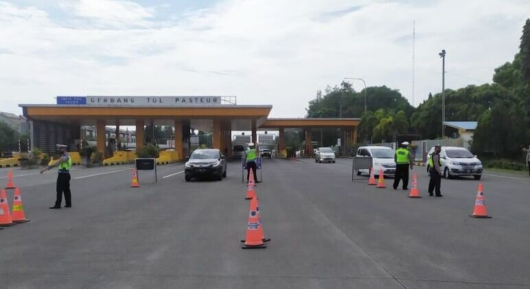 Polisi masih terapkan ganjil genap di Bandung