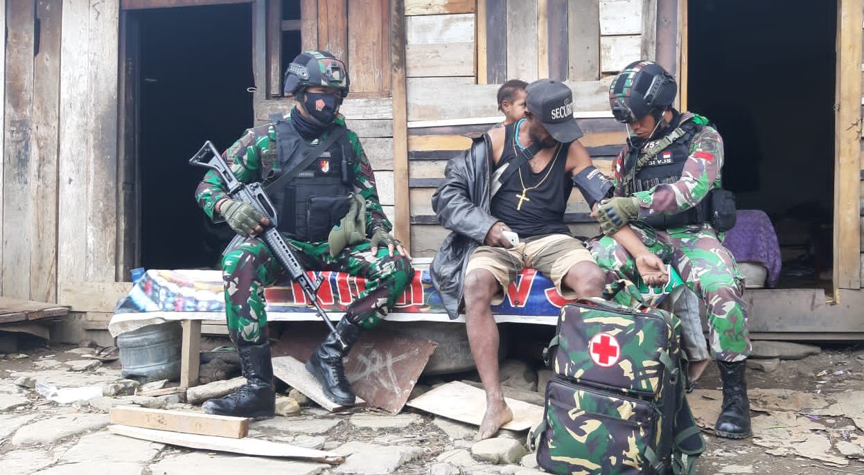 Satgas Kodim Yalimo Yonif RK 751/VJS gencar periksa kesehatan masyarakat Satgas Kodim Yalimo Yonif RK 751/VJS gencar periksa kesehatan masyarakat
