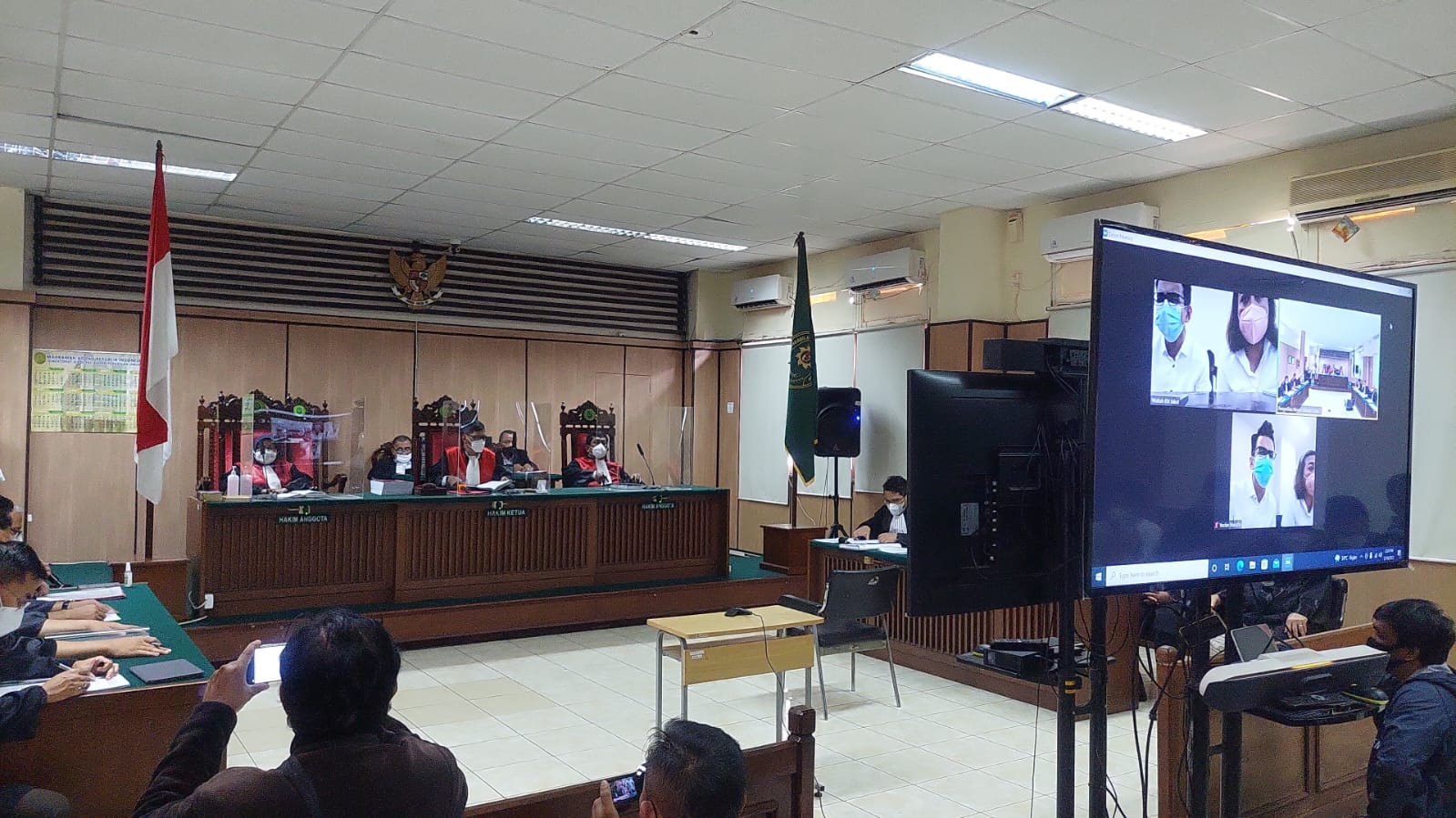 Sidang perkara pelanggaran ITE dengan terdakwa Adam Deni dan Ni Made Dwita dilanjut Senin depan Sidang perkara pelanggaran ITE dengan terdakwa Adam Deni dan Ni Made Dwita dilanjut Senin depan