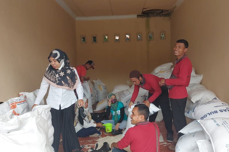 100 ton beras cadangan Lombok Timur habis terpakai genjot vaksinasi 100 ton beras cadangan Lombok Timur habis terpakai genjot vaksinasi