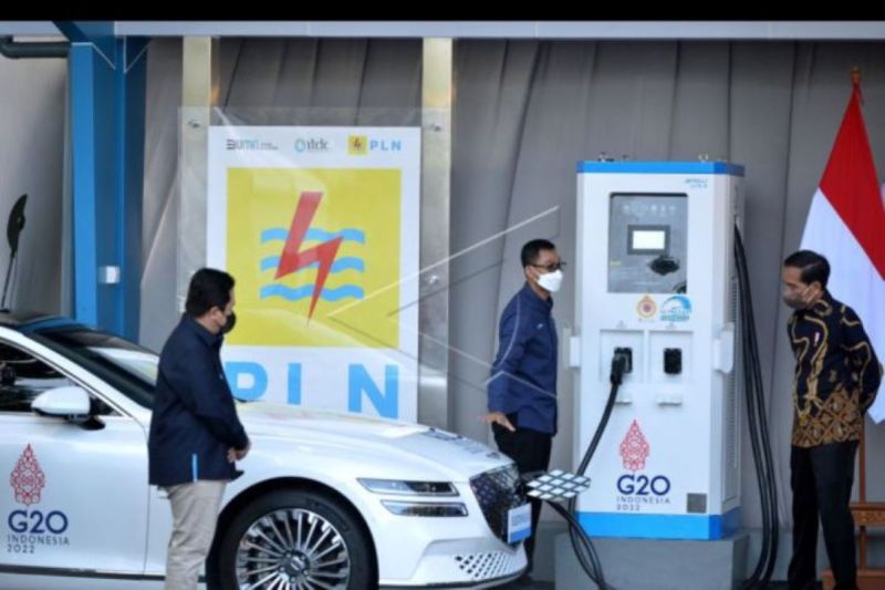 Presiden: Kendaraan Listrik jadi solusi RI tekan Impor BBM