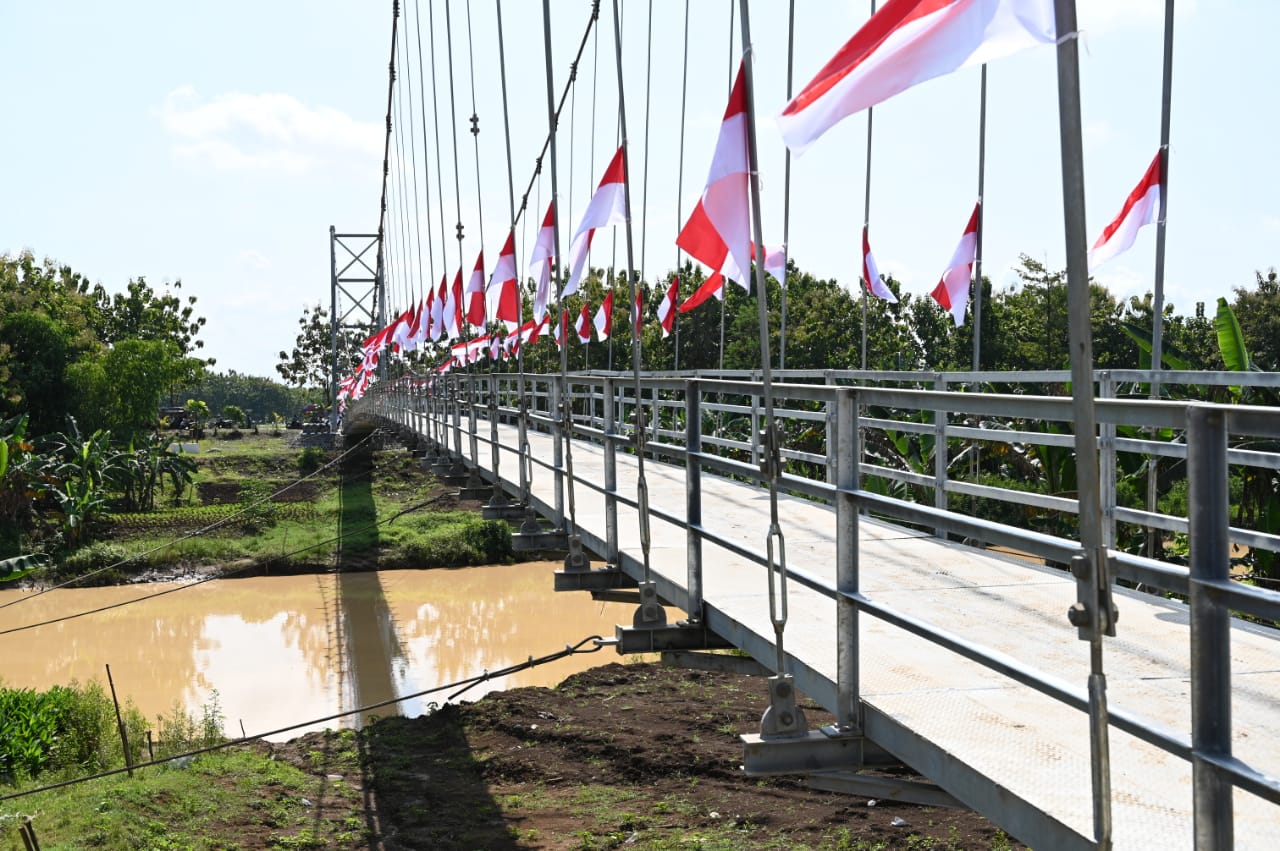 Selesai rekonstruksi, Jembatan Tambakboyo yang sempat roboh resmi difungsikan Selesai rekonstruksi, Jembatan Tambakboyo yang sempat roboh resmi difungsikan