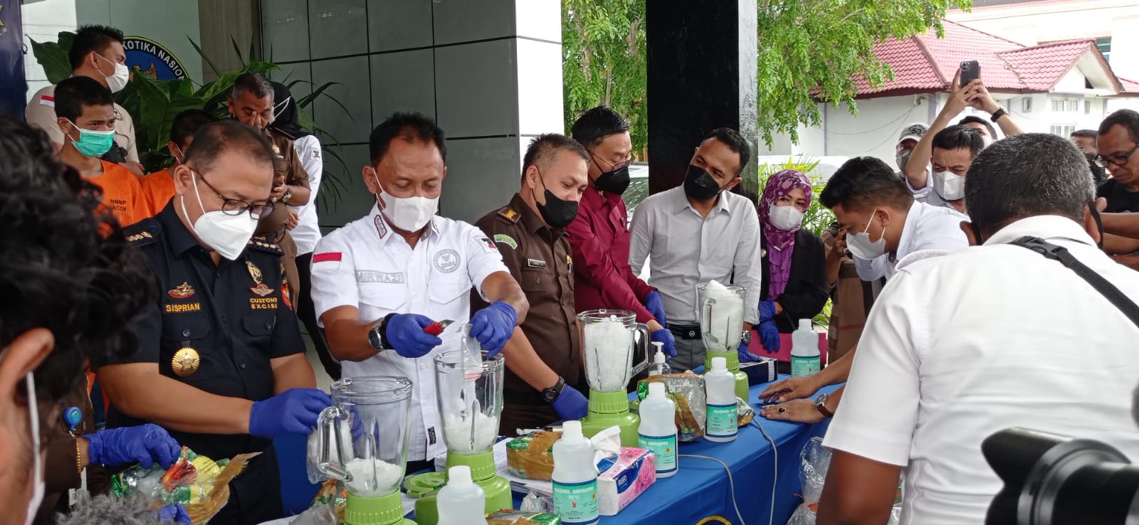 BNNP Aceh musnahkan 14,1 kilogram barang bukti jenis sabu BNNP Aceh musnahkan 14,1 kilogram barang bukti jenis sabu
