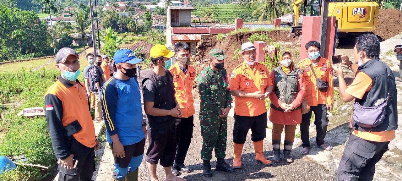 Banjir di Kampung Gardusayang, Cisalak, Subang mulai surut