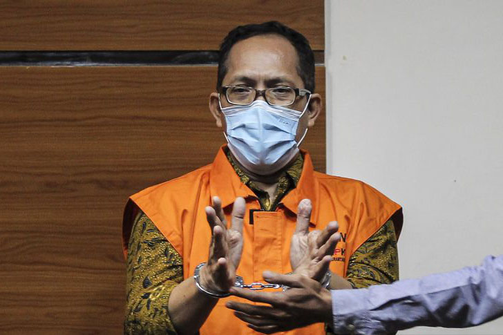 KPK perpanjang masa penahanan hakim Itong dan kawan-kawan