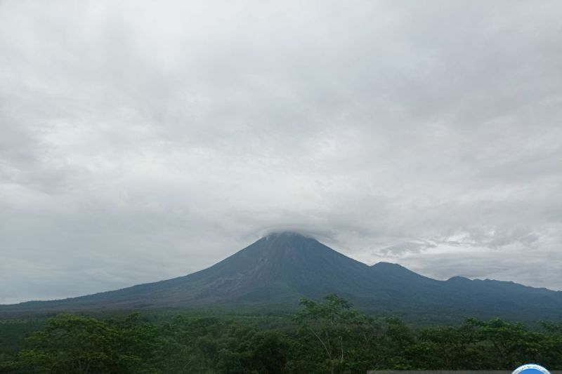 Aktivitas Gunung Semeru masih didominasi letusan Aktivitas Gunung Semeru masih didominasi letusan