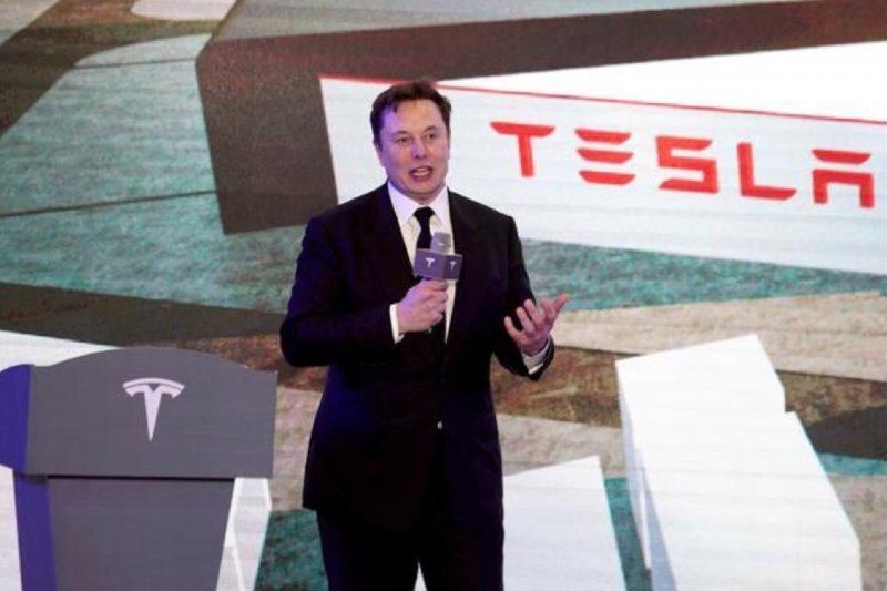 CEO Tesla ingatkan saatnya naikkan produksi minyak