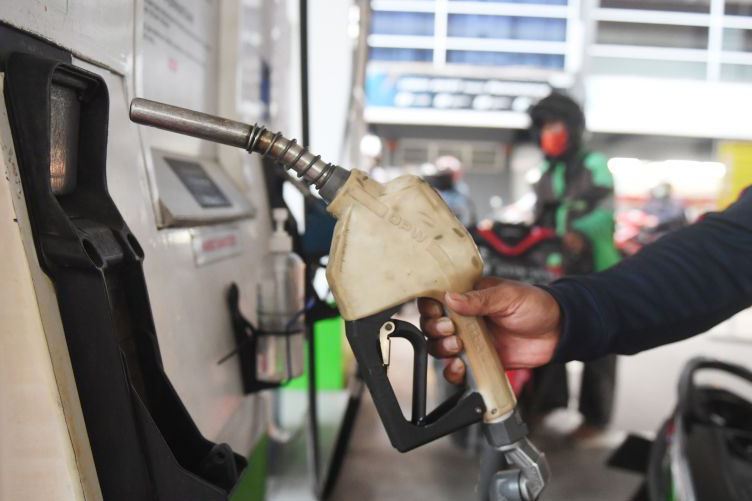 Ekonom: Harga Pertalite dipertahankan tepat dalam jangka pendek