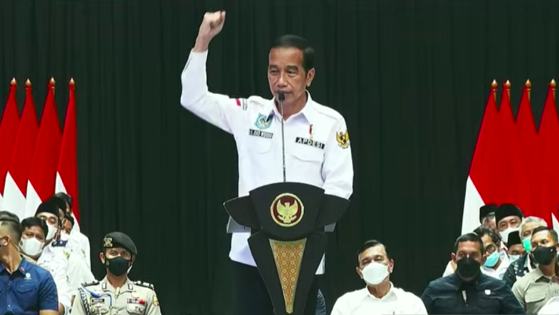 Presiden Jokowi minta gaji kepala desa rutin dibayarkan setiap bulan Presiden Jokowi minta gaji kepala desa rutin dibayarkan setiap bulan