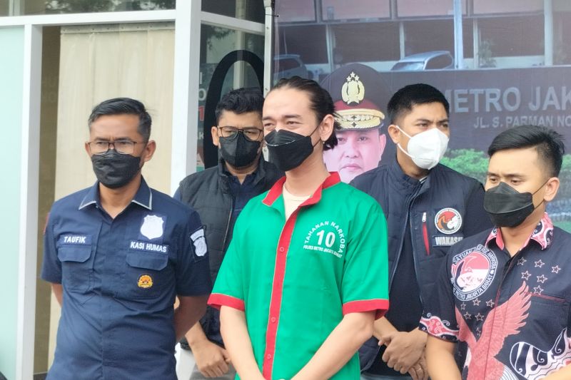 Vokalis Sisitipsi ditangkap usai tampil di kafe kawasan Blok M