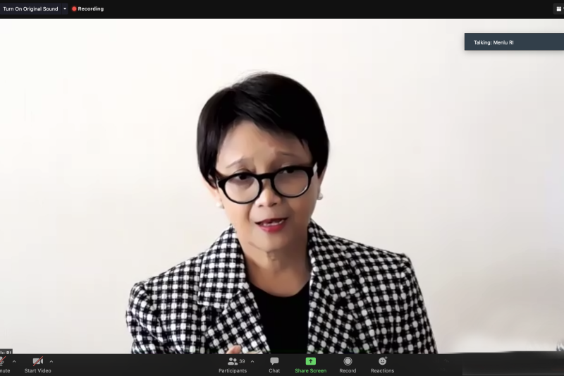 Menlu RI bahas pendidikan perempuan dalam pertemuan dengan Taliban