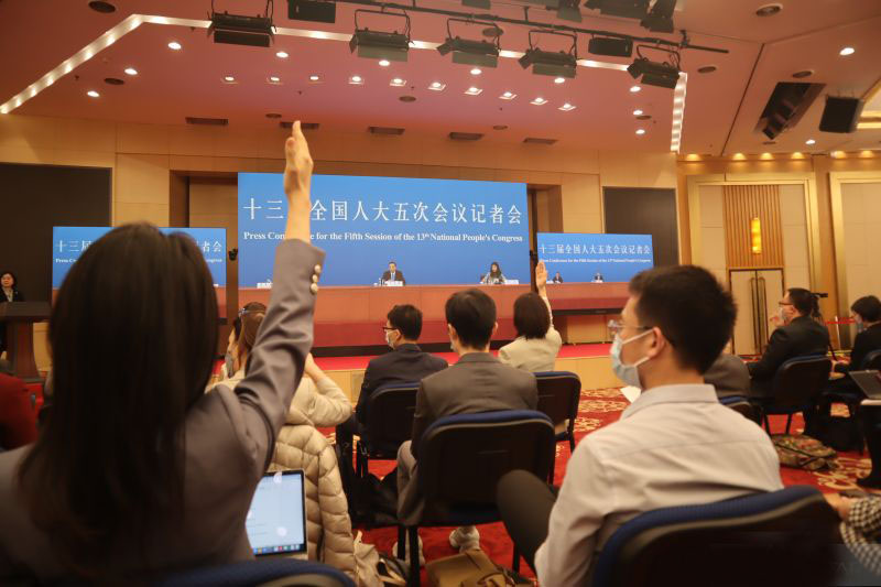 China potong pajak Rp5,6 kuadriliun untuk menarik minat investor asing