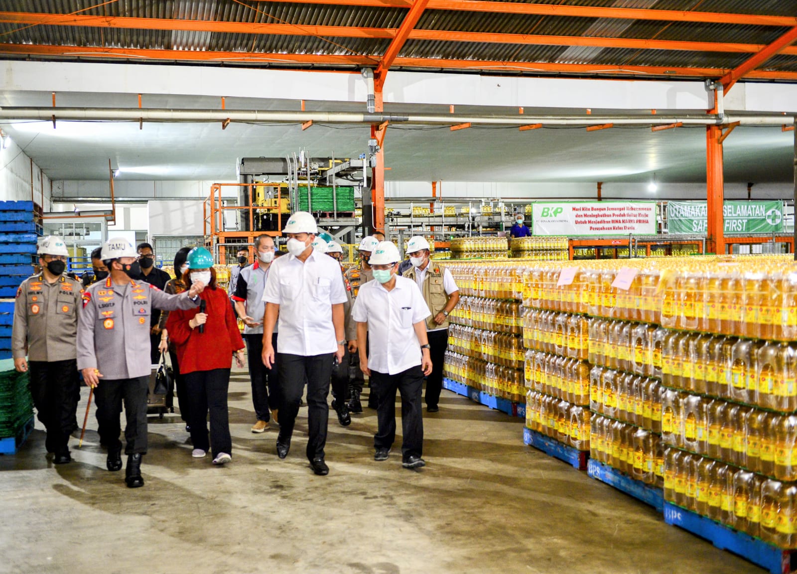 Kapolri pastikan awasi alur distribusi dan harga minyak goreng di pasar Kapolri pastikan awasi alur distribusi dan harga minyak goreng di pasar