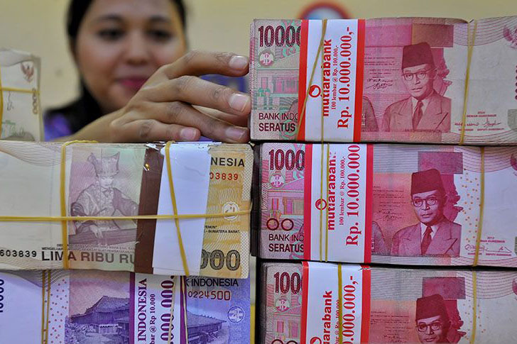 Rupiah Jumat pagi melemah 32 poin