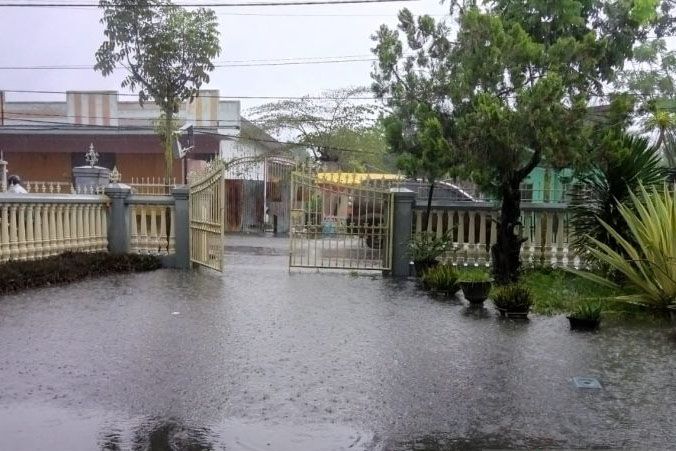Sejumlah wilayah tergenang banjir di Kota Gorontalo Sejumlah wilayah tergenang banjir di Kota Gorontalo