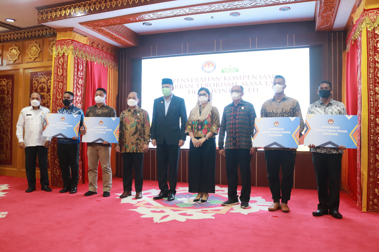 9 korban teroris di Aceh terima dana kompensasi 9 korban teroris di Aceh terima dana kompensasi
