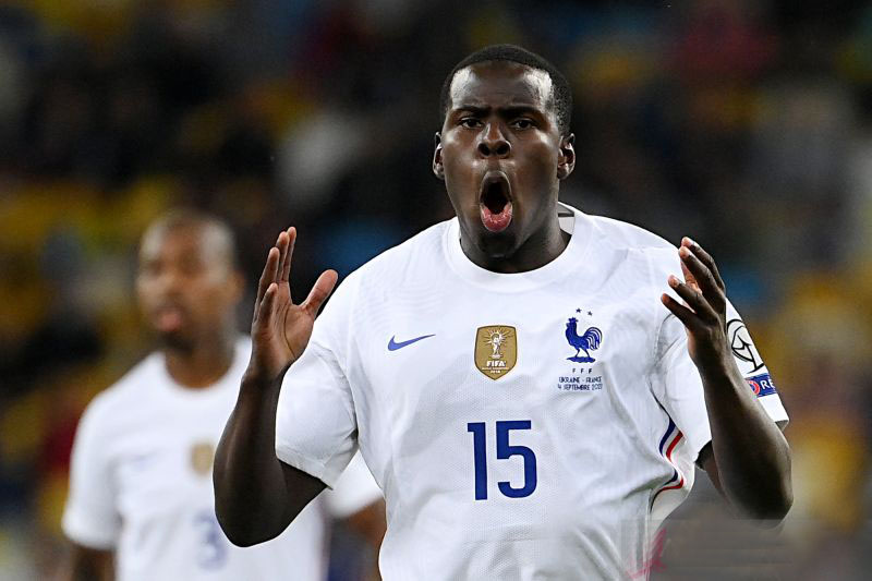 Bek West Ham Zouma diseret ke pengadilan karena aniaya kucing