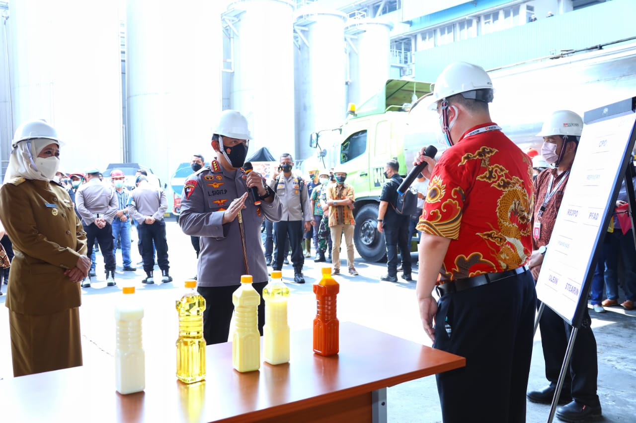 Kapolri instruksikan Kapolda cek ketersediaan minyak goreng di pasar setiap hari Kapolri instruksikan Kapolda cek ketersediaan minyak goreng di pasar setiap hari