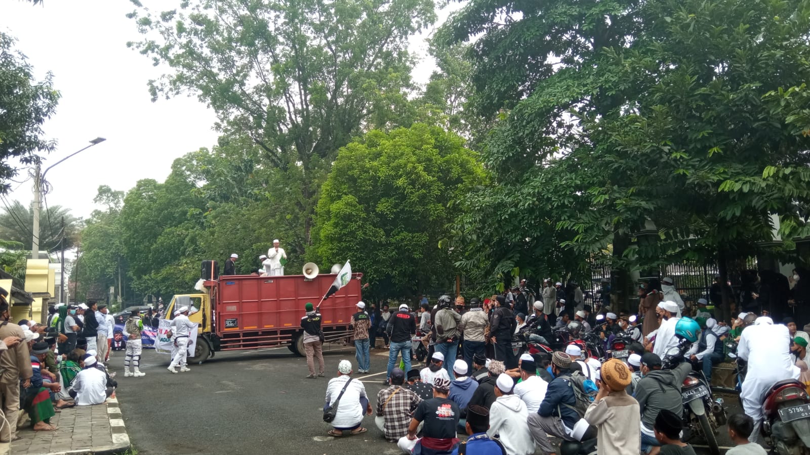 Gelar aksi, Aliansi Umat Islam Purwakarta desak Jokowi ganti Menag Gelar aksi, Aliansi Umat Islam Purwakarta desak Jokowi ganti Menag