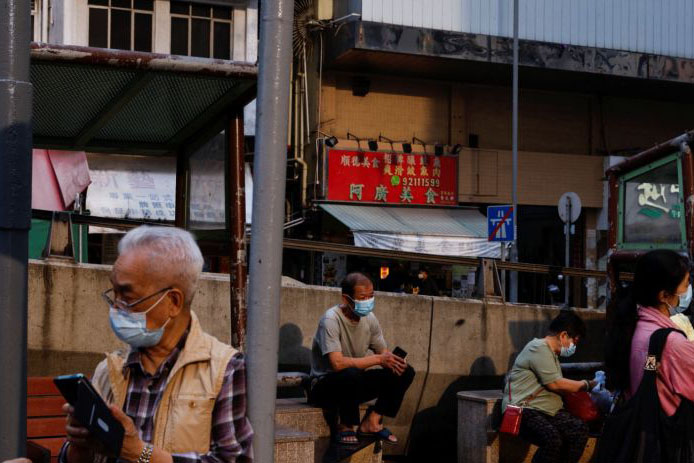 Hong Kong mulai perlonggar pembatasan COVID-19 mulai 1 April