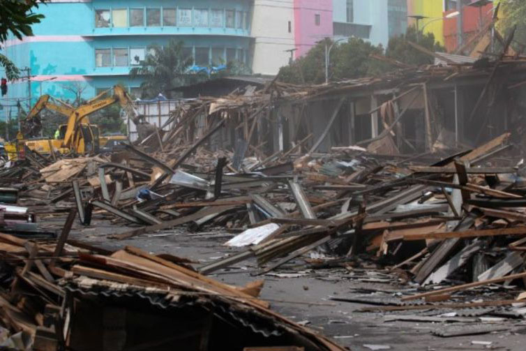 Pemkot Surabaya: Pembongkaran TPS urai kemacetan di kawasan Pasar Turi