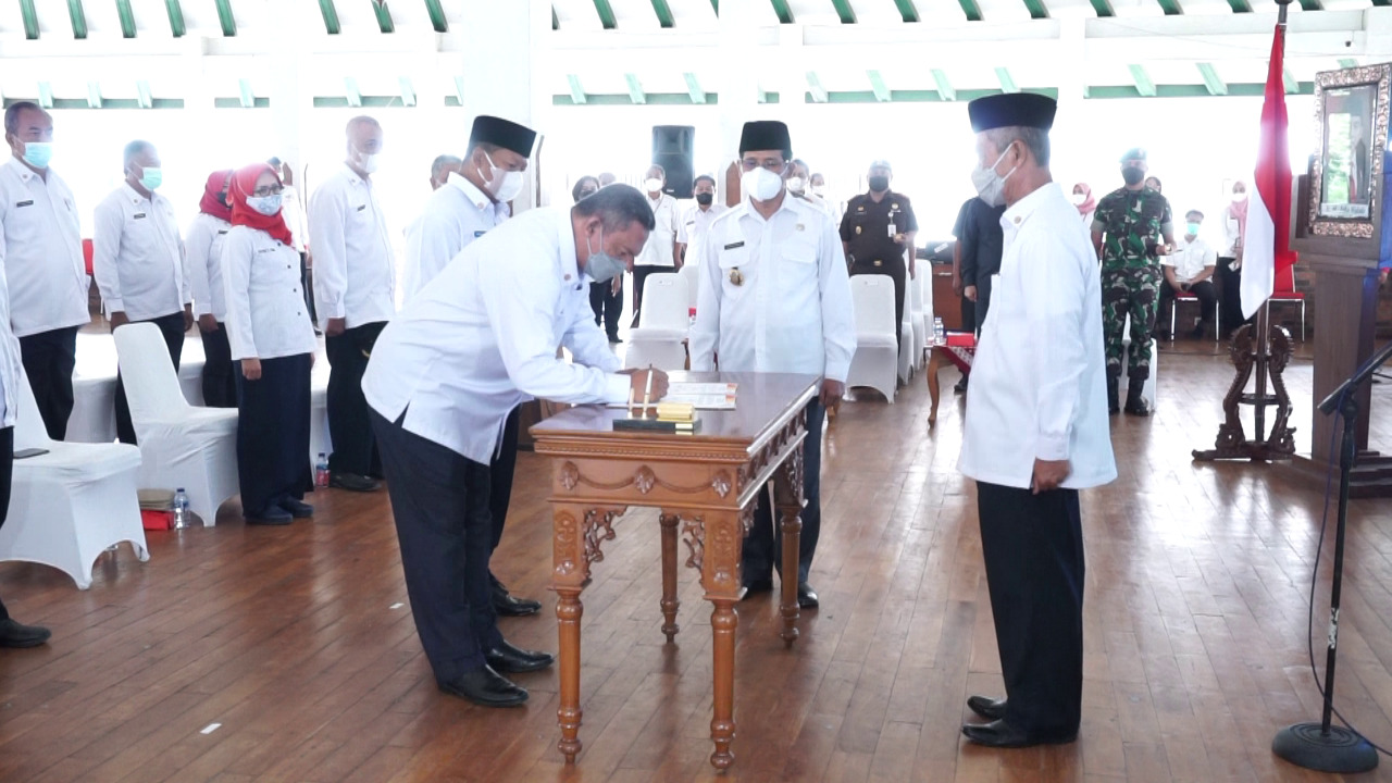 Resmi dilantik, pengurus PMI Boyolali siap bantu pemerintah terkait kebencanaan dan kemanusiaan Resmi dilantik, pengurus PMI Boyolali siap bantu pemerintah terkait kebencanaan dan kemanusiaan