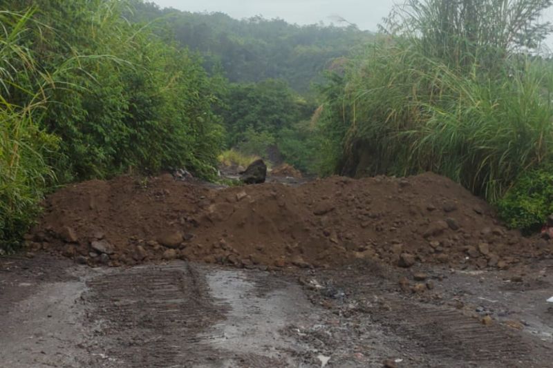 BPBD Sleman : Jalur penambangan dan wisata lereng Merapi ditutup