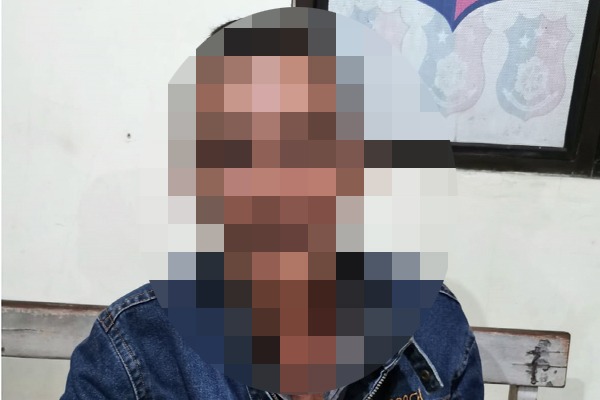 Polisi amankan terduga pelaku persetubuhan terhadap anak kandung di Minahasa Polisi amankan terduga pelaku persetubuhan terhadap anak kandung di Minahasa