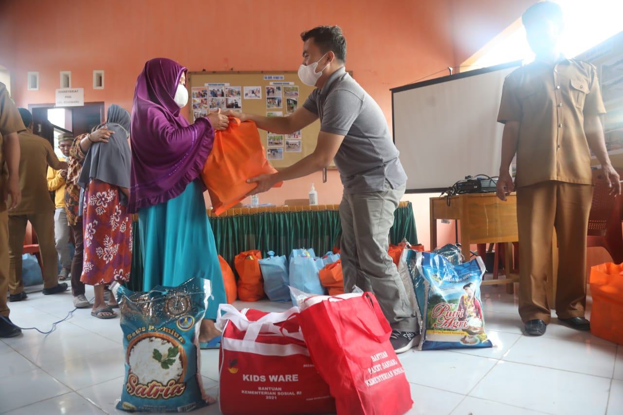 Pemkab Barru, Sulsel nilai bansos gerakkan ekonomi masyarakat Pemkab Barru, Sulsel nilai bansos gerakkan ekonomi masyarakat
