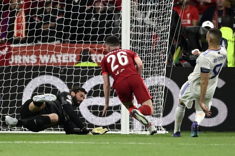 Mengapa gol Karim Benzema dianggap offside? Mengapa gol Karim Benzema dianggap offside?