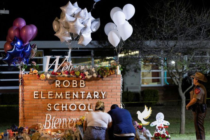 Penembak Texas berlindung di dalam kelas satu jam sebelum dilumpuhkan Penembak Texas berlindung di dalam kelas satu jam sebelum dilumpuhkan