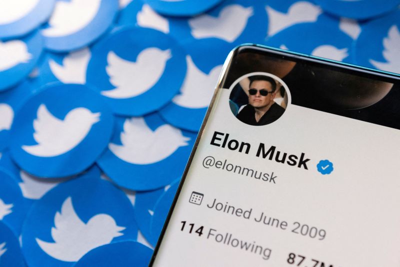 Elon Musk berencana buka blokir Trump di Twitter