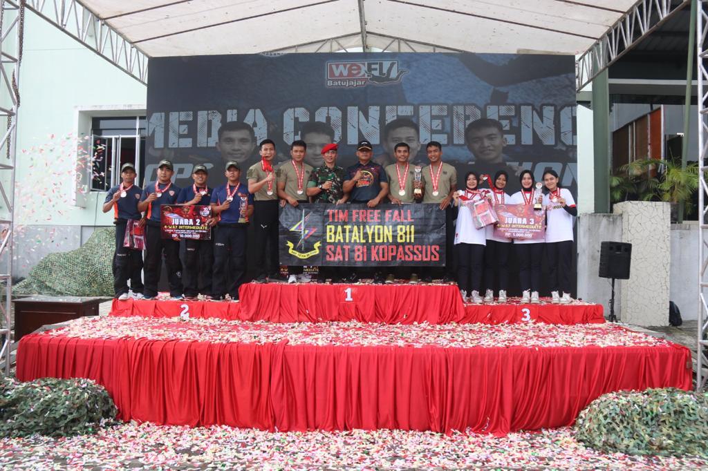 Kopassus dan Komite Terjun Payung FASI gelar Indoor Skydiving I di Indonesia