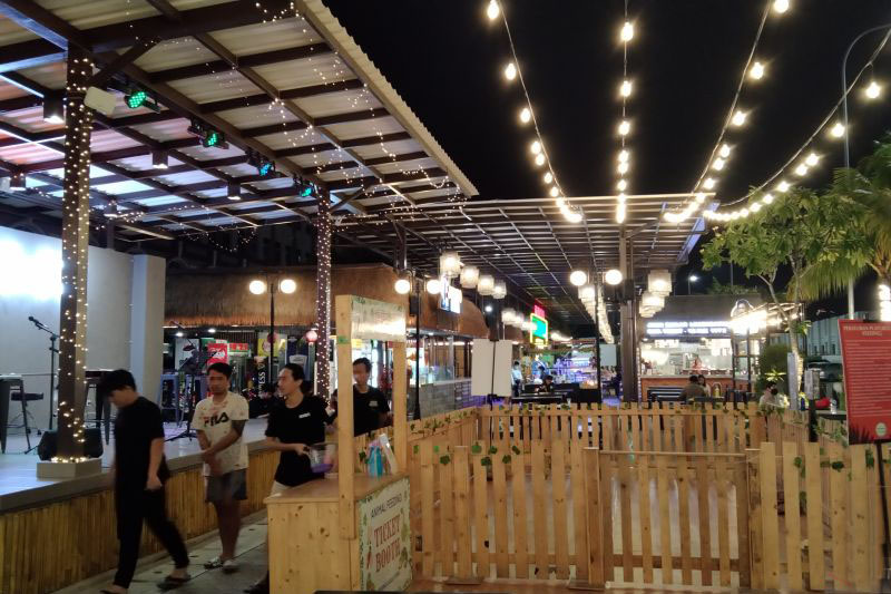 Pemerintah tambah kapasitas pengunjung kafe di DKI jadi 75 persen