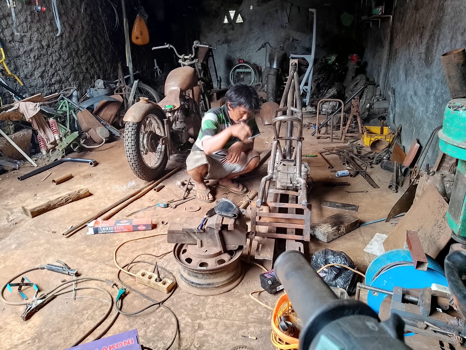 Berawal dari hobi bongkar motor, akhirnya datangkan cuan