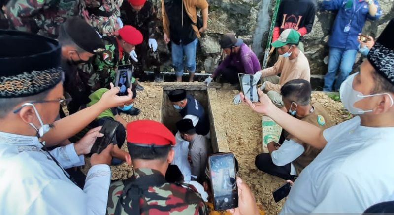 Pemakaman Buya Syafii di Makam Husnul Khotimah berlangsung khidmat