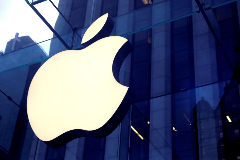 Apple mulai uji coba panel layar lipat untuk iPhone dan iPad Apple mulai uji coba panel layar lipat untuk iPhone dan iPad